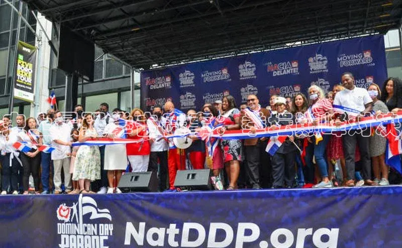 3377体育网站入口下载百度游戏史上最强拳击赛事：拳坛巅峰对决