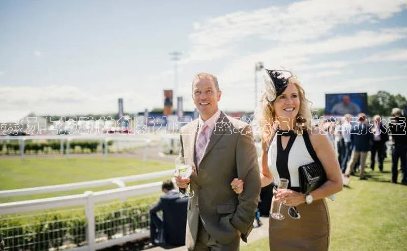 赛场上挥动的创新力量：篮球赛事中的运动水壶